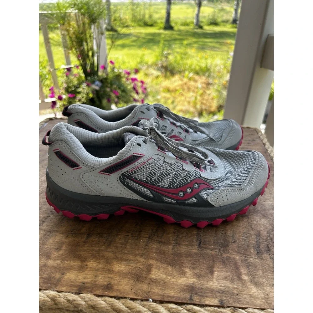 Saucony Excursion TR15 Trail Running Shoes Womens 9 Gray Pink XT-900 Sneakers
